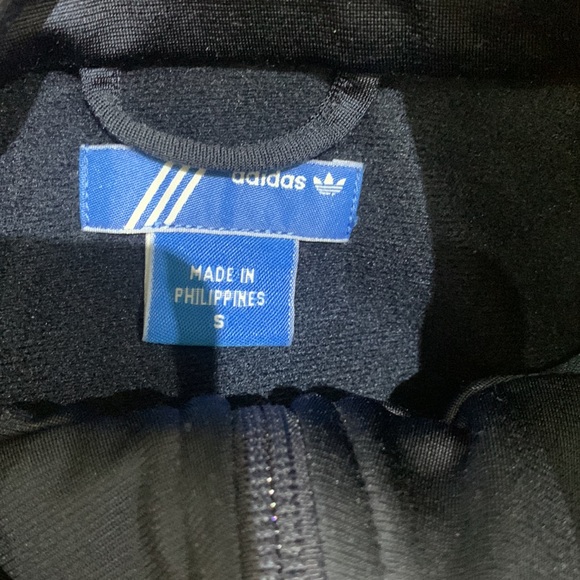 Adidas tracksuit jacket - Picture 2 of 3